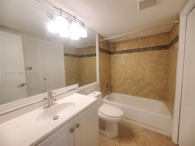 11549 Terra Bella Boulevard, Plantation, FL 33325