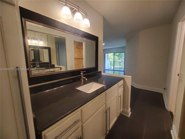 11549 Terra Bella Boulevard, Plantation, FL 33325