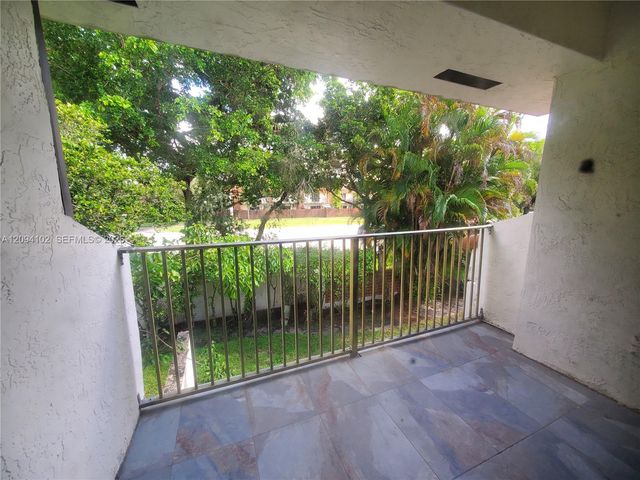 11549 Terra Bella Boulevard, Plantation, FL 33325