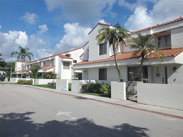 11549 Terra Bella Boulevard, Plantation, FL 33325