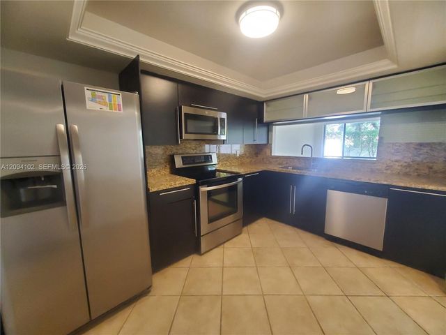 11549 Terra Bella Boulevard, Plantation, FL 33325