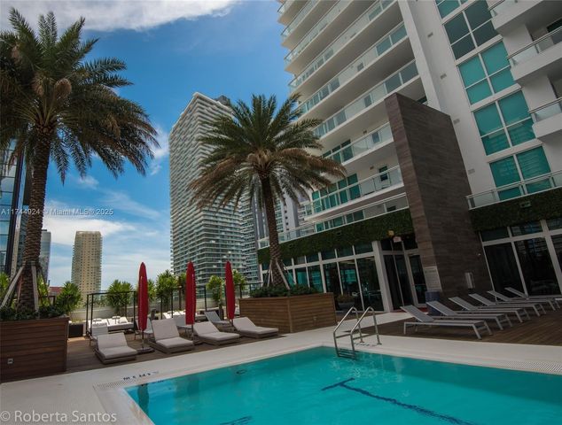 1080 Brickell Ave 3205, Miami, FL 33131