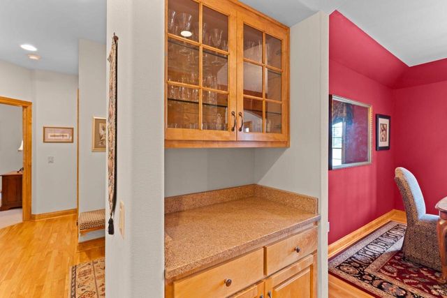 1704 River Lakes ROAD N, Oconomowoc, WI 53066