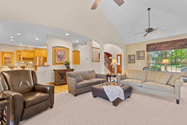 1704 River Lakes ROAD N, Oconomowoc, WI 53066