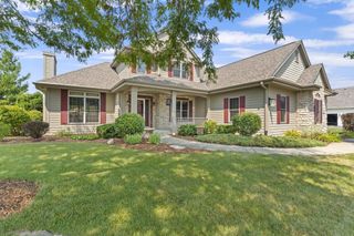 1704 River Lakes ROAD N, Oconomowoc, WI 53066