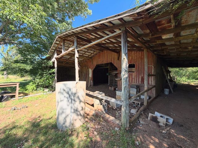 2399 Murray Kittrell Rd, Readyville, TN 37149