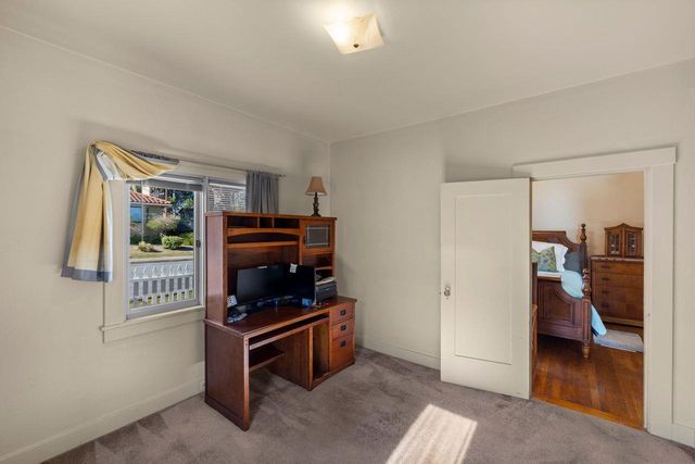 851 Laurel Avenue, Pacific Grove, CA 93950