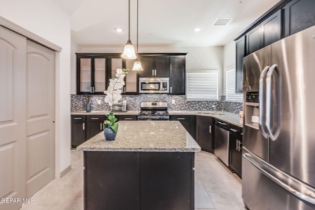 537 Caddo Lane, Clint, TX 79836