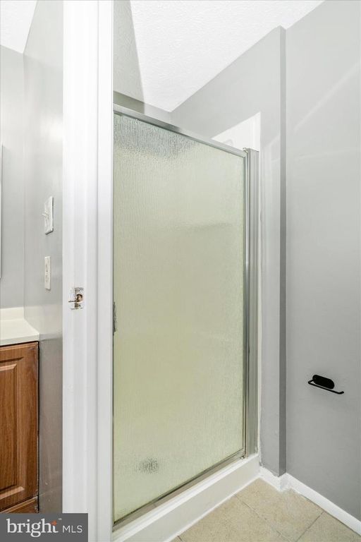 Image 24 of property listing at 3749 CASTLE TER #121-14, Silver Spring, MD 20904