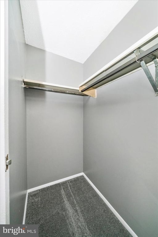 Image 25 of property listing at 3749 CASTLE TER #121-14, Silver Spring, MD 20904