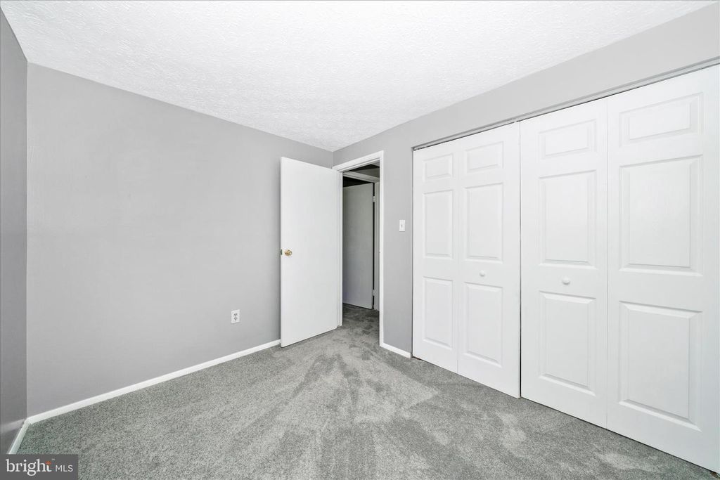 Image 29 of property listing at 3749 CASTLE TER #121-14, Silver Spring, MD 20904