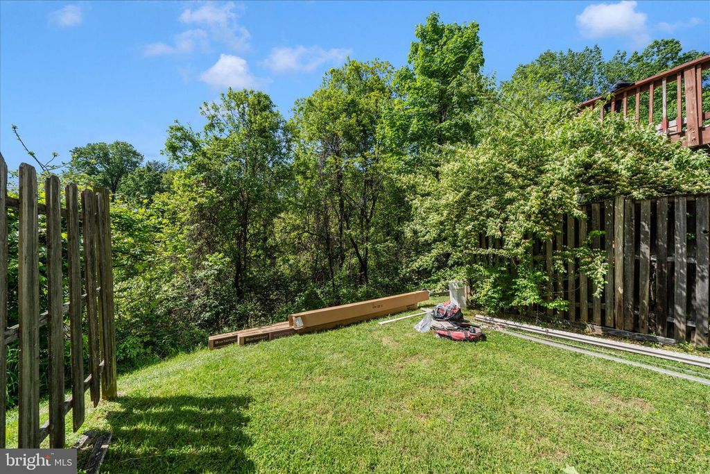 Image 47 of property listing at 3749 CASTLE TER #121-14, Silver Spring, MD 20904