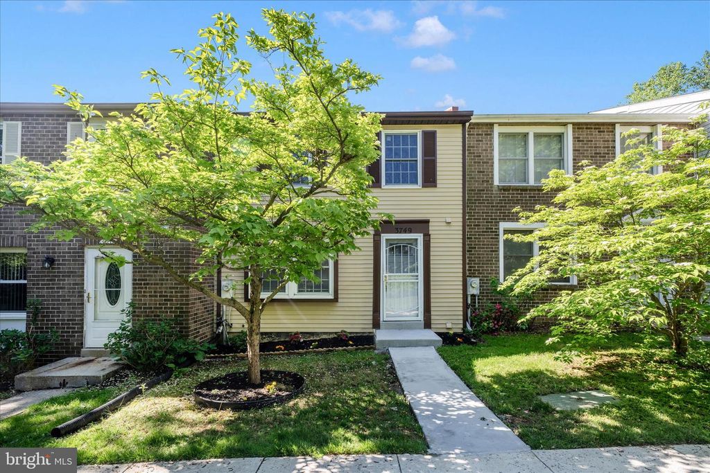 Image 51 of property listing at 3749 CASTLE TER #121-14, Silver Spring, MD 20904