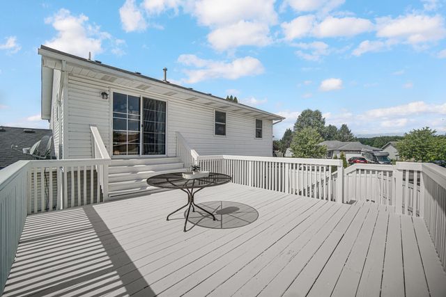 7581 Murrelet Street, Hobart, IN 46342