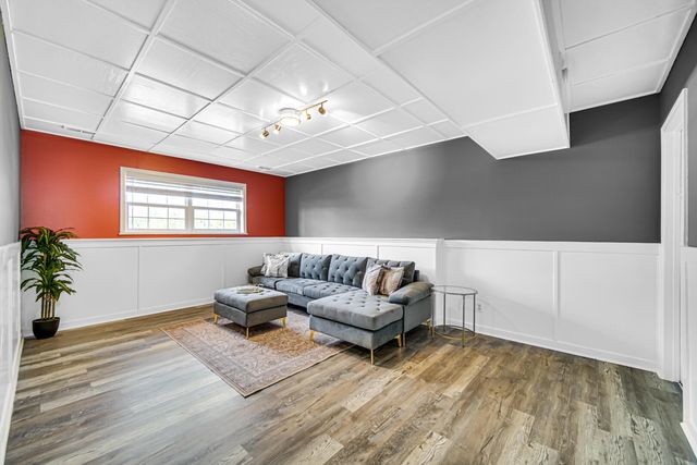 7581 Murrelet Street, Hobart, IN 46342