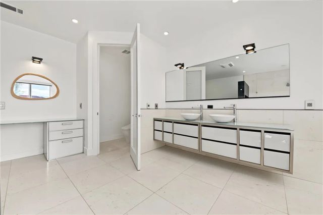 1072 Holiday Drive, West Covina, CA 91791