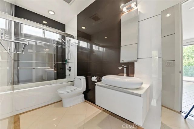 1072 Holiday Drive, West Covina, CA 91791