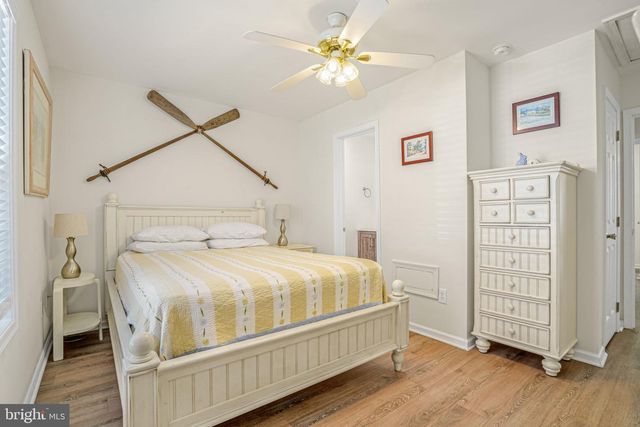 3488 & 3490 WILLOW ST, Chincoteague Island, VA 23336