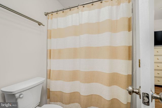 3488 & 3490 WILLOW ST, Chincoteague Island, VA 23336