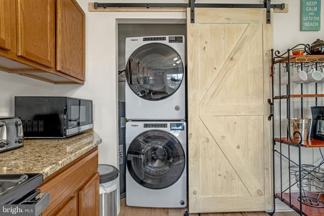 3488 & 3490 WILLOW ST, Chincoteague Island, VA 23336