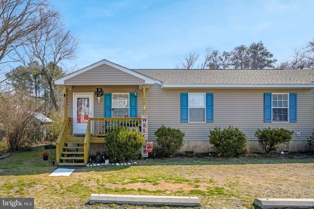 3488 & 3490 WILLOW ST, Chincoteague Island, VA 23336