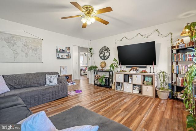 3488 & 3490 WILLOW ST, Chincoteague Island, VA 23336