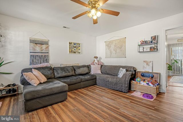 3488 & 3490 WILLOW ST, Chincoteague Island, VA 23336