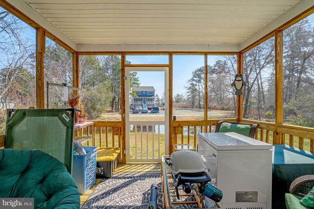 3488 & 3490 WILLOW ST, Chincoteague Island, VA 23336