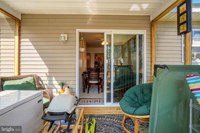 3488 & 3490 WILLOW ST, Chincoteague Island, VA 23336