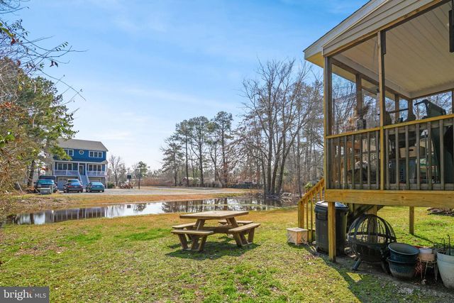 3488 & 3490 WILLOW ST, Chincoteague Island, VA 23336