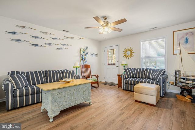 3488 & 3490 WILLOW ST, Chincoteague Island, VA 23336