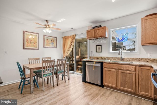 3488 & 3490 WILLOW ST, Chincoteague Island, VA 23336