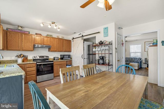 3488 & 3490 WILLOW ST, Chincoteague Island, VA 23336