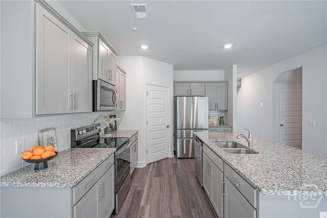 756 Logging Hill Drive, Richmond Hill, GA 31324