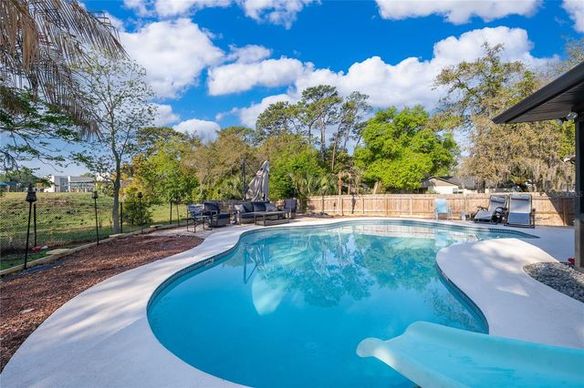 2350 WEKIVA RIDGE ROAD, Apopka, FL 32712