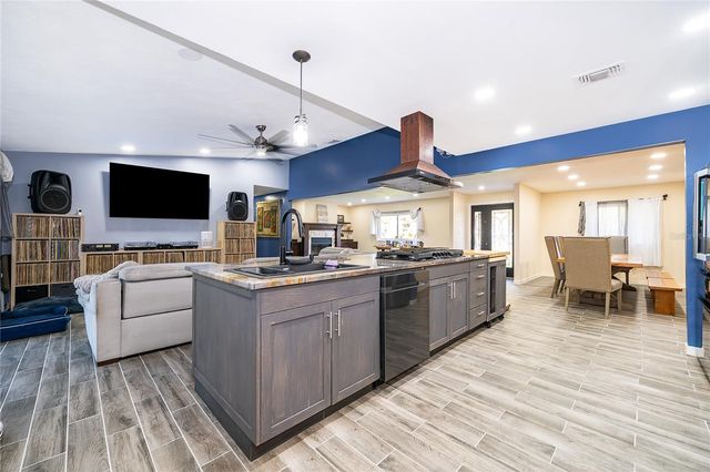 2350 WEKIVA RIDGE ROAD, Apopka, FL 32712