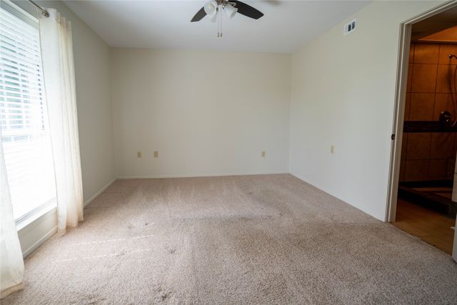 374 County Road 42530, Paris, TX 75462