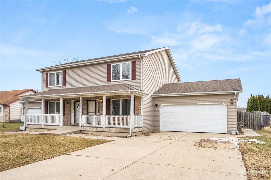 688 S ELIZABETH Street 688, Maple Park, IL 60151