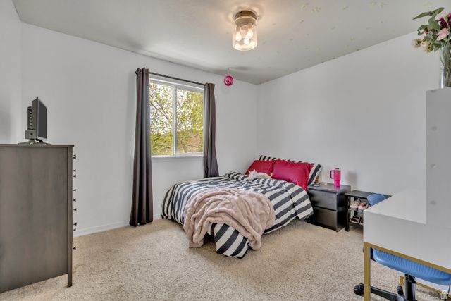 6137 W TRIPLE CROWN LN, Herriman, UT 84096