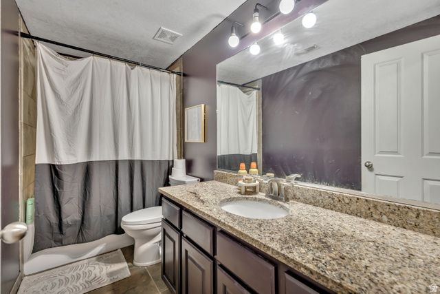 6137 W TRIPLE CROWN LN, Herriman, UT 84096