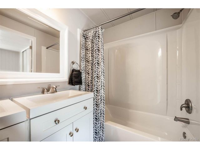2415 Alia Ct, Pueblo, CO 81004