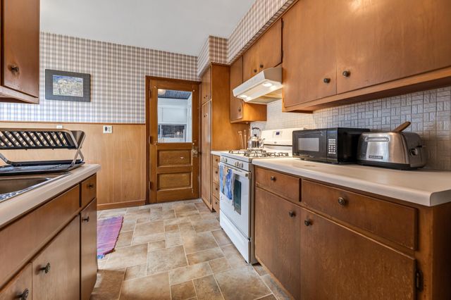 749 W 4th Street, Winona, MN 55987