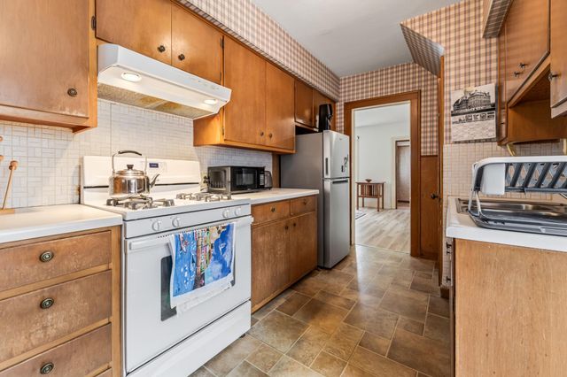 749 W 4th Street, Winona, MN 55987