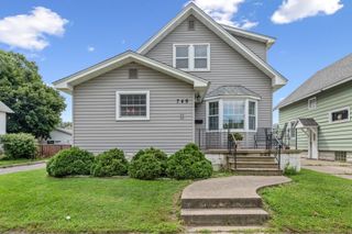 749 W 4th Street, Winona, MN 55987