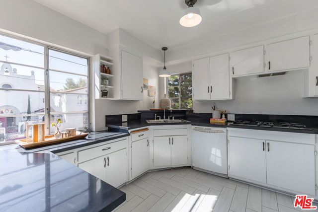 4507 Finley Avenue 1, Los Angeles, CA 90027