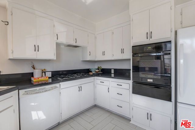4507 Finley Avenue 1, Los Angeles, CA 90027