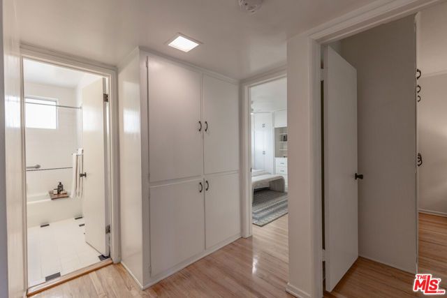 4507 Finley Avenue 1, Los Angeles, CA 90027