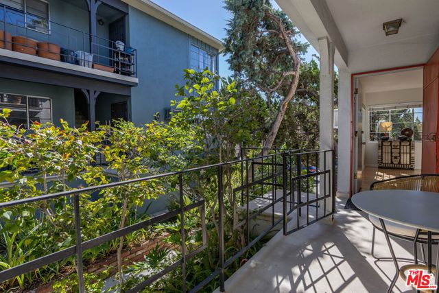 4507 Finley Avenue 1, Los Angeles, CA 90027