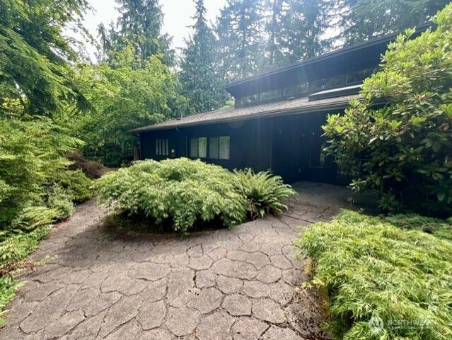 39045 258th Avenue SE, Enumclaw, WA 98022