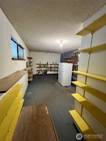 39045 258th Avenue SE, Enumclaw, WA 98022